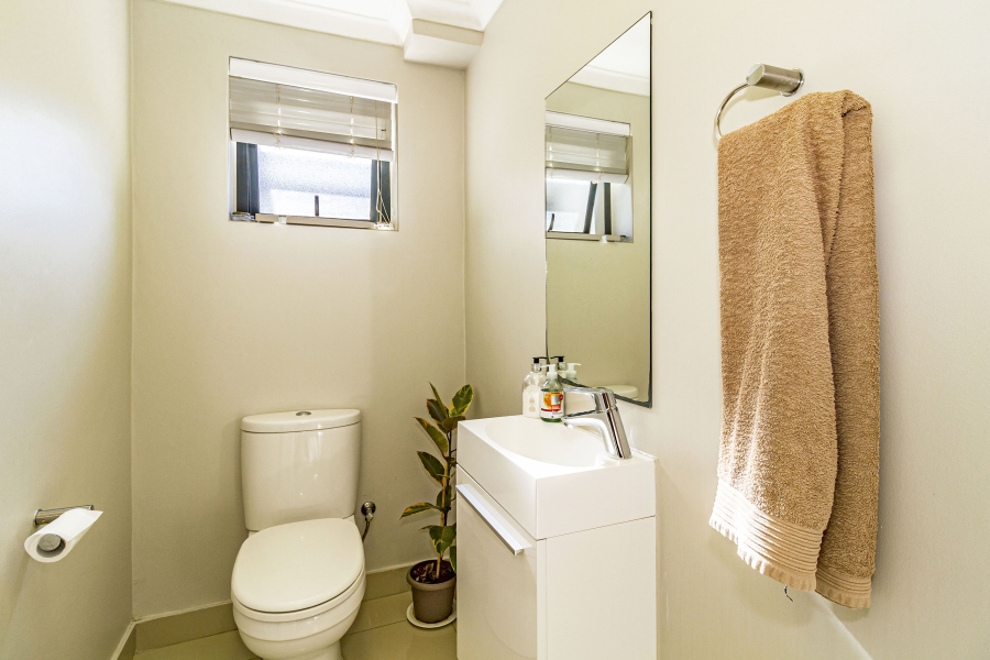 3 Bedroom Property for Sale in Kelderhof Country Village Western Cape